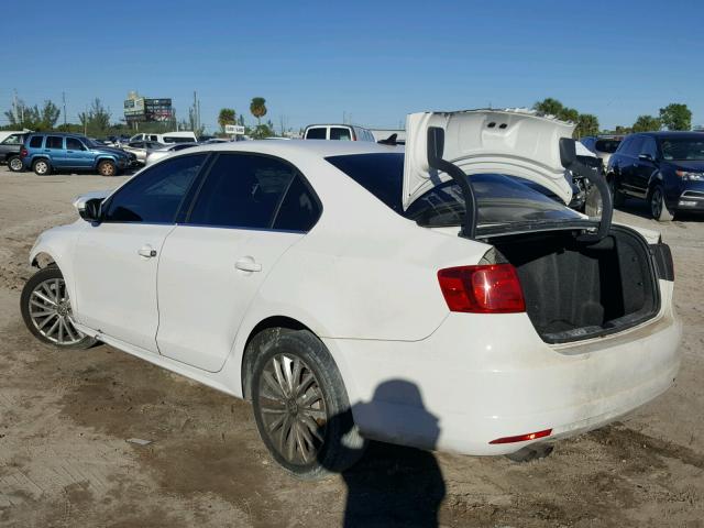 3VWLX7AJ7DM403076 - 2013 VOLKSWAGEN JETTA SEL WHITE photo 3