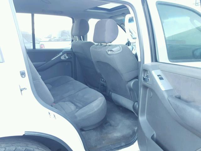 5N1AR18W85C734217 - 2005 NISSAN PATHFINDER WHITE photo 6