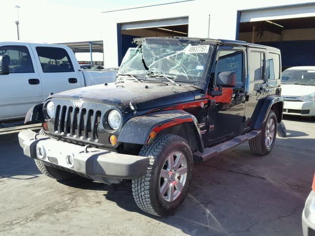 1C4BJWEG8DL629038 - 2013 JEEP WRANGLER U BLACK photo 2