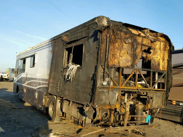 1RF120618S2011262 - 1995 ROADMASTER RAIL DYANASTER SILVER photo 3