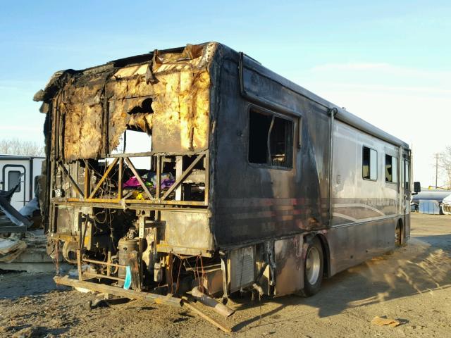 1RF120618S2011262 - 1995 ROADMASTER RAIL DYANASTER SILVER photo 4