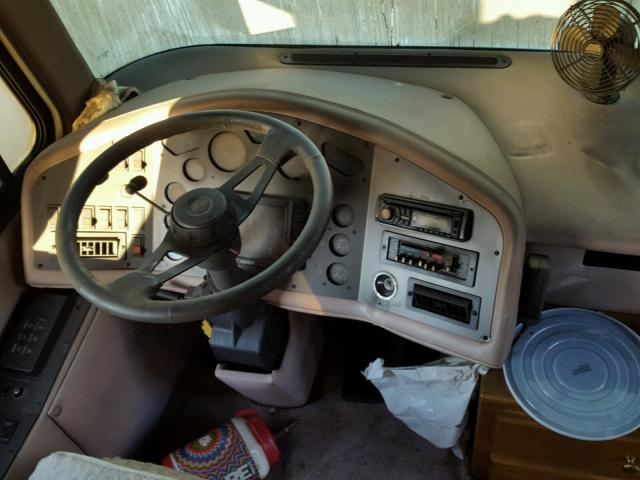 1RF120618S2011262 - 1995 ROADMASTER RAIL DYANASTER SILVER photo 7