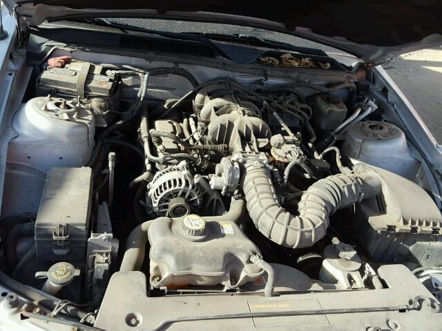 1ZVFT84N875265796 - 2007 FORD MUSTANG SILVER photo 7