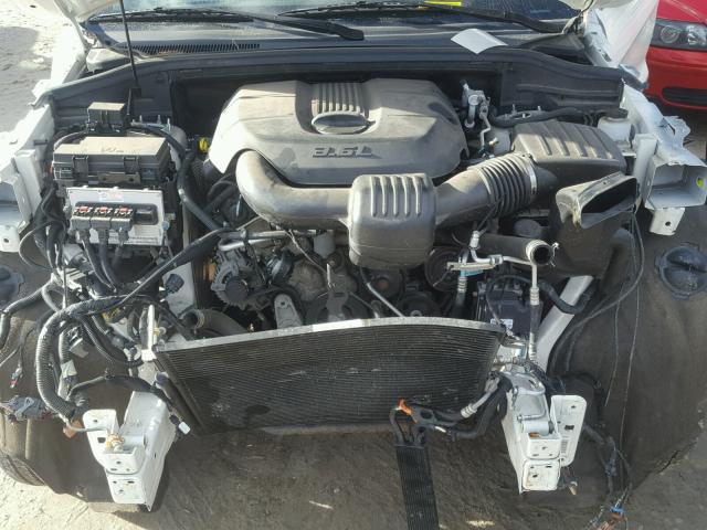 1J4RR4GG8BC552865 - 2011 JEEP GRAND CHER WHITE photo 7