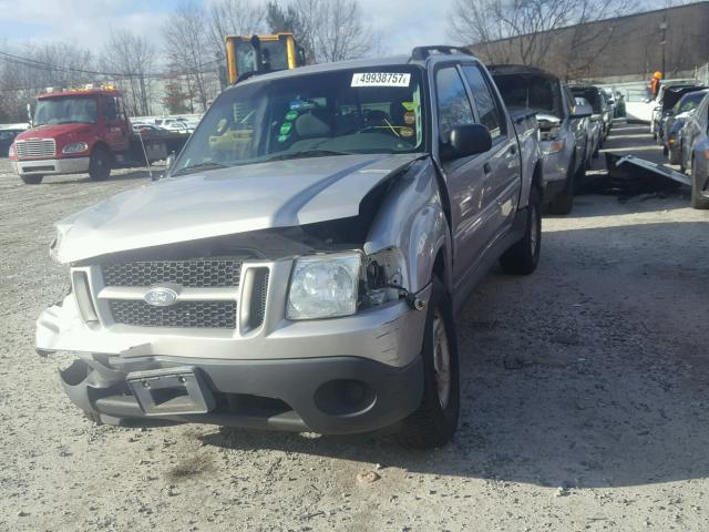 1FMZU77K24UB42811 - 2004 FORD EXPLORER S SILVER photo 2