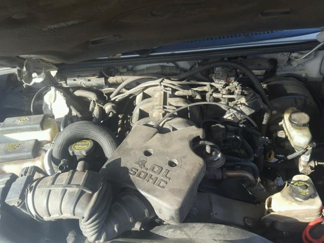 1FMZU77K24UB42811 - 2004 FORD EXPLORER S SILVER photo 7