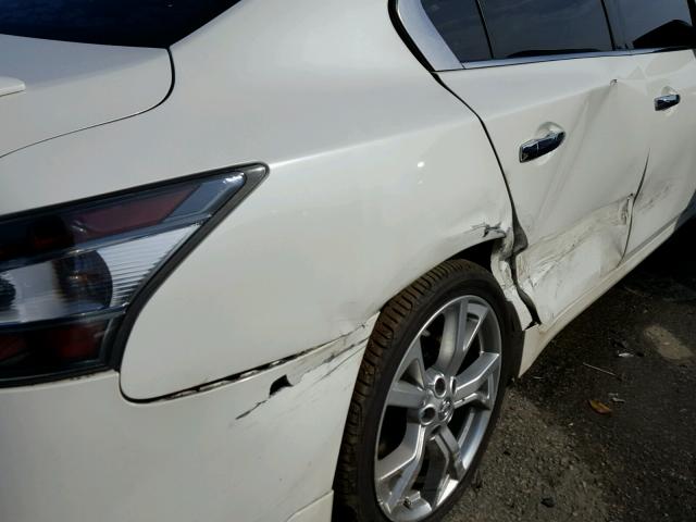 1N4AA5AP2CC861280 - 2012 NISSAN MAXIMA S WHITE photo 9