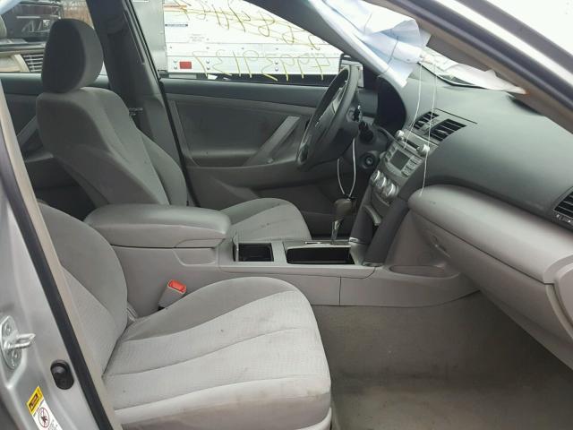 4T4BF3EK0BR162839 - 2011 TOYOTA CAMRY BASE SILVER photo 5