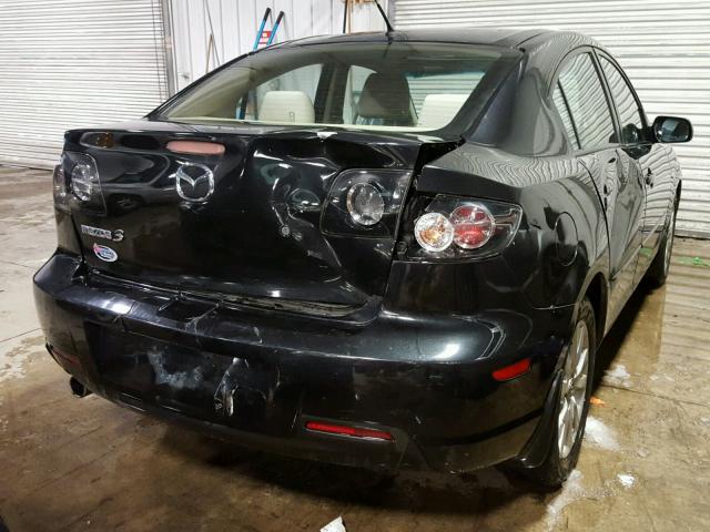 JM1BK32F381831648 - 2008 MAZDA 3 I BLACK photo 4