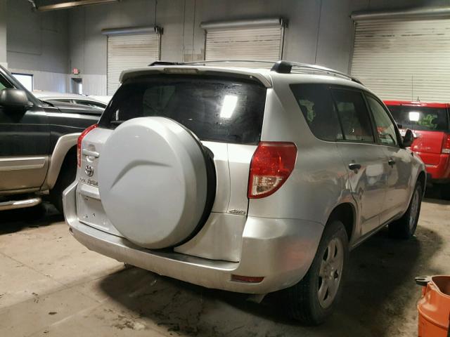 JTMBD33V675066457 - 2007 TOYOTA RAV4 GRAY photo 4