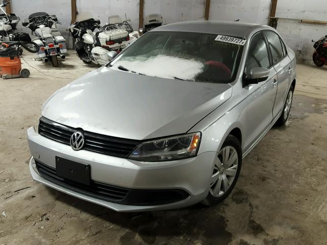 3VWDP7AJ0CM367007 - 2012 VOLKSWAGEN JETTA SE SILVER photo 2