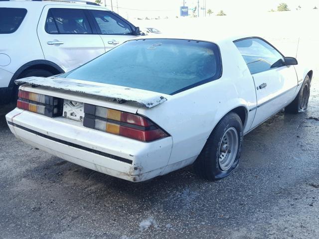 1G1AP8721DN135625 - 1983 CHEVROLET CAMARO WHITE photo 4