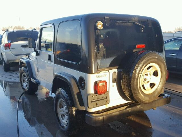 1J4F449S65P371165 - 2005 JEEP WRANGLER / SILVER photo 3