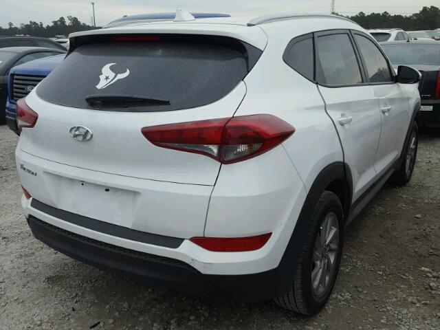 KM8J33A40HU562012 - 2017 HYUNDAI TUCSON LIM WHITE photo 4