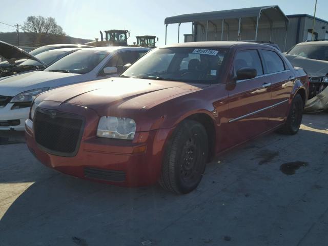 2C3KA43R08H145929 - 2008 CHRYSLER 300 LX RED photo 2