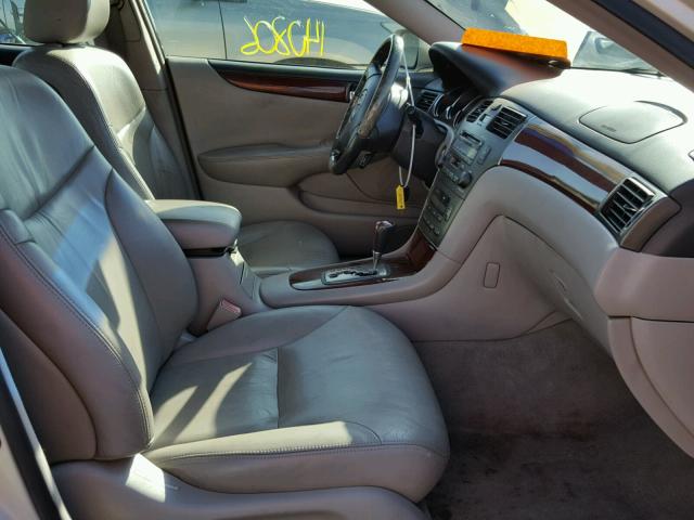 JTHBF30G525024627 - 2002 LEXUS ES 300 TAN photo 5