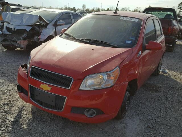 KL1TD6DE0AB136331 - 2010 CHEVROLET AVEO LS RED photo 2