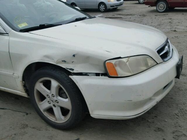 19UUA56641A009515 - 2001 ACURA 3.2TL CREAM photo 9