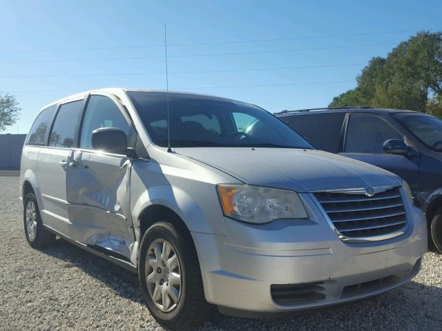 2A8HR44E39R515558 - 2009 CHRYSLER TOWN & COU SILVER photo 1