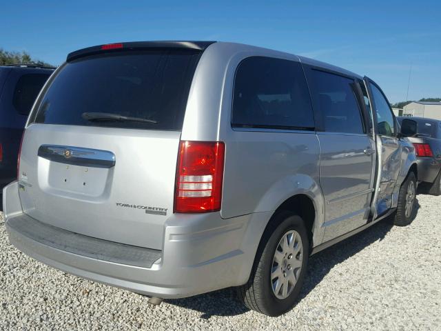 2A8HR44E39R515558 - 2009 CHRYSLER TOWN & COU SILVER photo 4