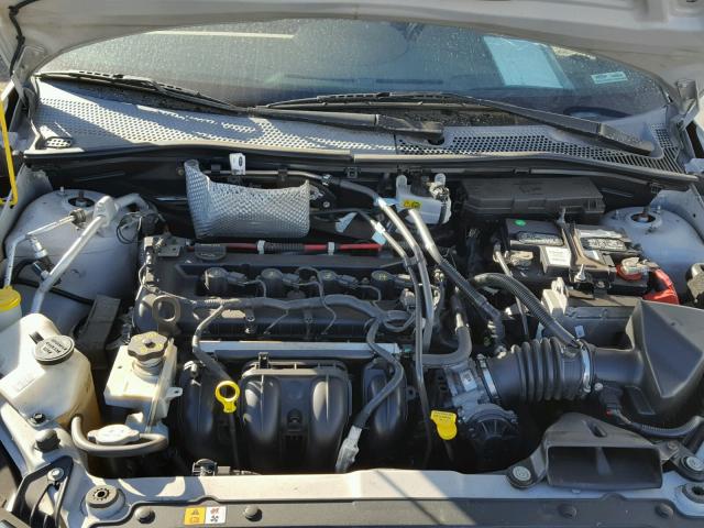 1FAHP33N78W131156 - 2008 FORD FOCUS SE SILVER photo 7