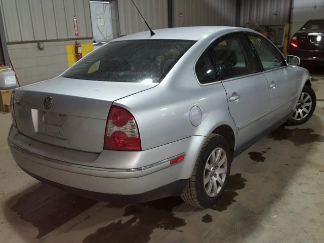 WVWPD63B33P332903 - 2003 VOLKSWAGEN PASSAT GLS SILVER photo 4