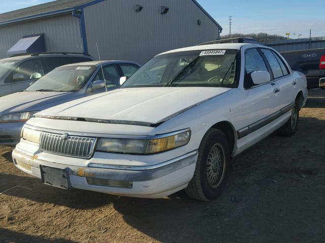 2MECM75W5NX679360 - 1992 MERCURY GRAND MARQ WHITE photo 2