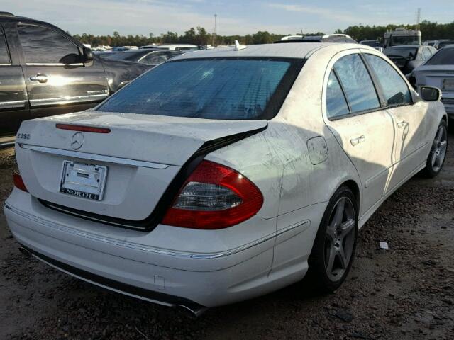 WDBUF56X49B387699 - 2009 MERCEDES-BENZ E 350 WHITE photo 4