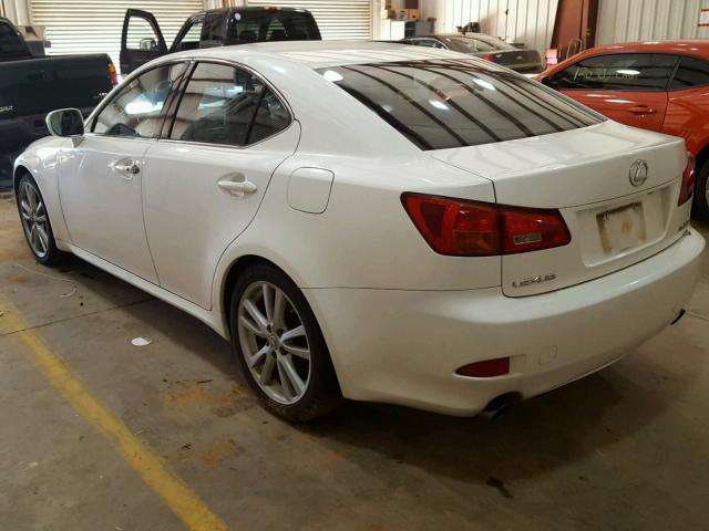 JTHBE262665000786 - 2006 LEXUS IS 350 WHITE photo 3