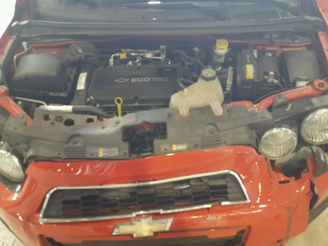 1G1JA5SH2E4215728 - 2014 CHEVROLET SONIC LS Կարմիր լուսանկար 7