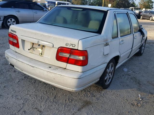 YV1LS55A8X2614776 - 1999 VOLVO S70 WHITE photo 4