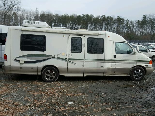 WV3AB47031H120872 - 2001 VOLKSWAGEN EUROVAN WHITE photo 4