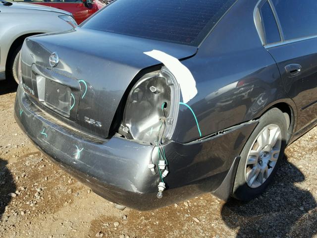 1N4AL11D25C254243 - 2005 NISSAN ALTIMA S GRAY photo 9