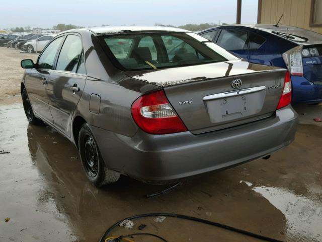 4T1BE32KX2U539551 - 2002 TOYOTA CAMRY LE 灰色 照片 3