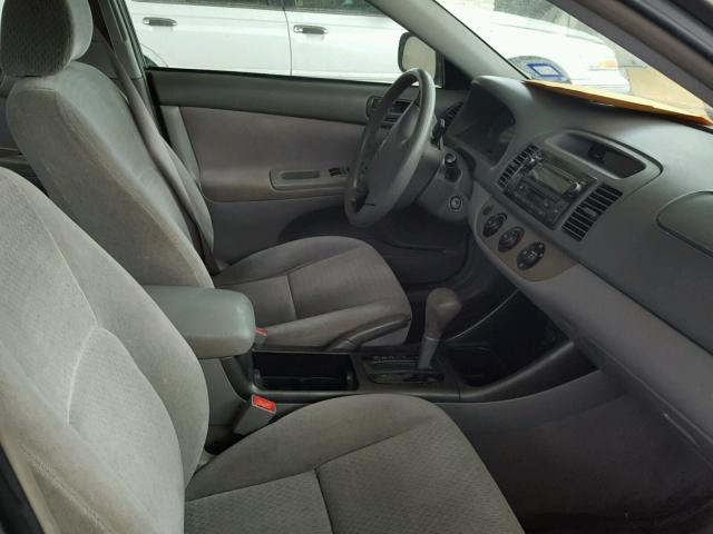 4T1BE32KX2U539551 - 2002 TOYOTA CAMRY LE 灰色 照片 5