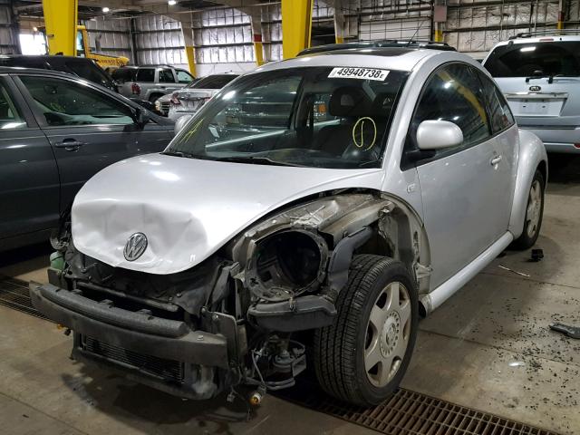 3VWCA21C2YM484399 - 2000 VOLKSWAGEN NEW BEETLE 灰色 照片 2