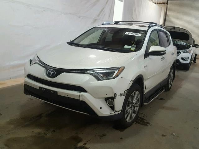 JTMDJREV4JD159296 - 2018 TOYOTA RAV4 HV LI WHITE photo 2