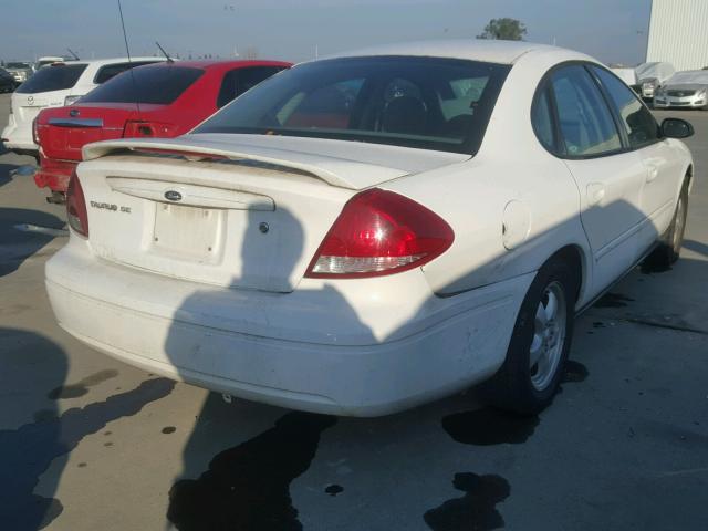 1FAFP53U46A197233 - 2006 FORD TAURUS SE WHITE photo 4