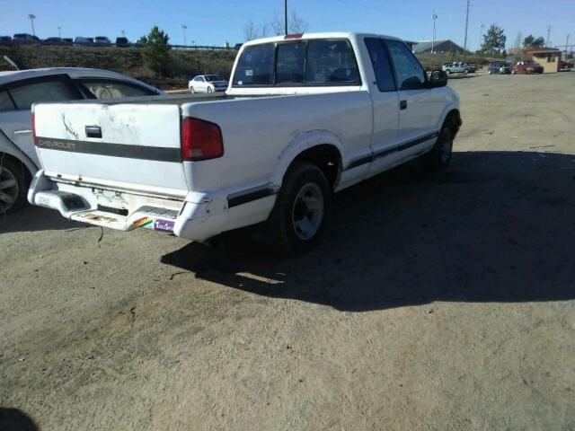 1GCCS19Z2R8211472 - 1994 CHEVROLET S TRUCK S1 WHITE photo 4