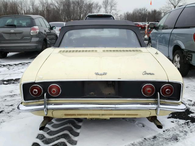 105678W104446 - 1968 CHEVROLET CORVAIR YELLOW photo 10