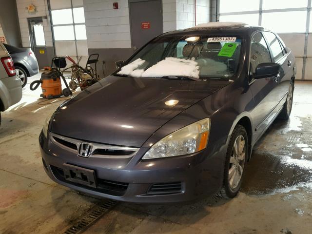 1HGCM66587A027976 - 2007 HONDA ACCORD EX GRAY photo 2