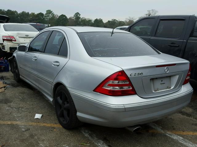 WDBRF52H26A883560 - 2006 MERCEDES-BENZ C GENERATI SILVER photo 3