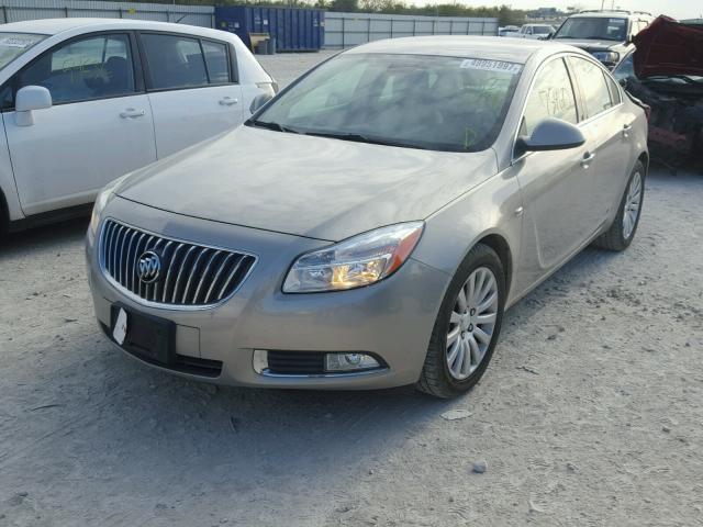 W04GN5EC7B1142496 - 2011 BUICK REGAL CXL GOLD photo 2