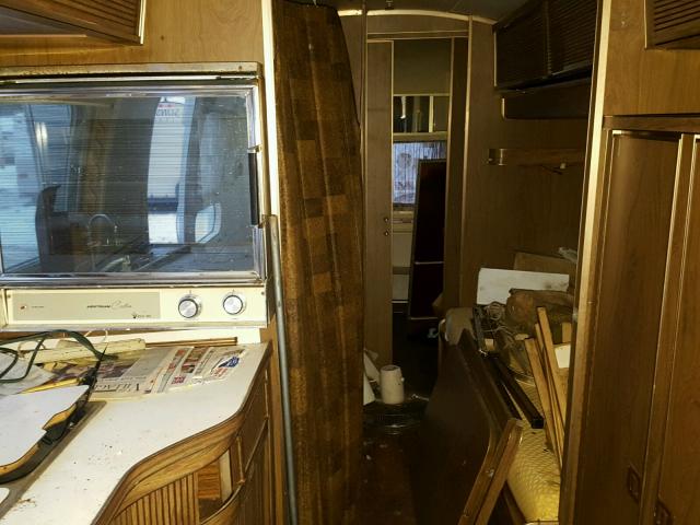 131T3J3289 - 1973 AIRS LAND YACHT SILVER photo 6