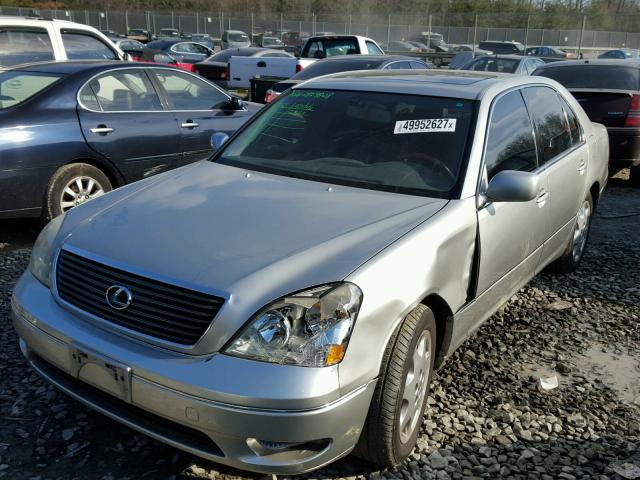 JTHBN30F530120511 - 2003 LEXUS LS 430 SILVER photo 2