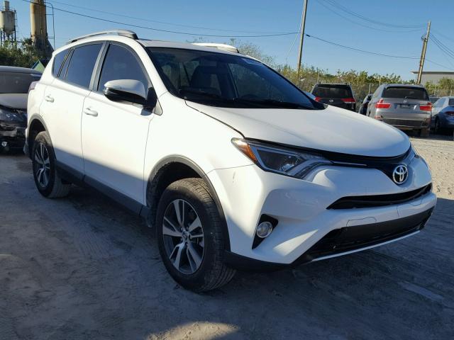 2T3WFREV1GW257773 - 2016 TOYOTA RAV4 XLE WHITE photo 1