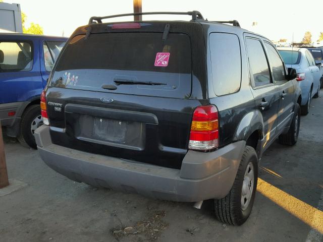 1FMYU01B32KC91264 - 2002 FORD ESCAPE XLS BLACK photo 4