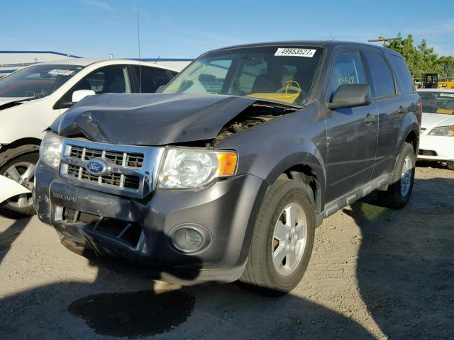 1FMCU0C79AKD34426 - 2010 FORD ESCAPE XLS GRAY photo 2