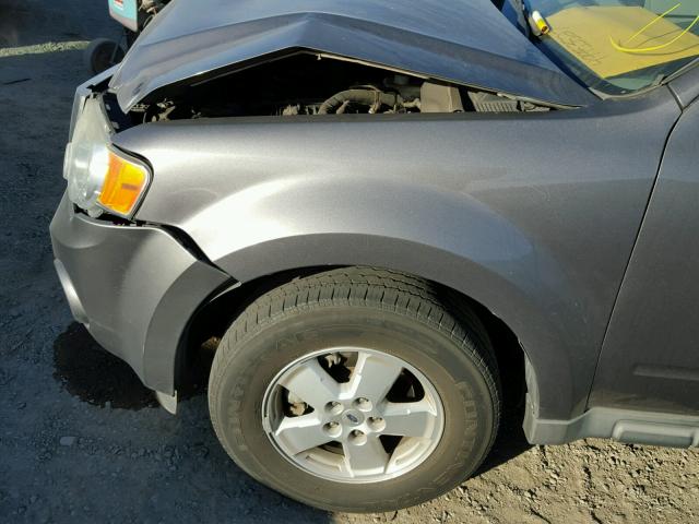 1FMCU0C79AKD34426 - 2010 FORD ESCAPE XLS GRAY photo 9