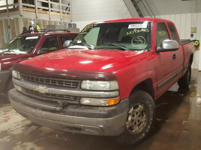 2GCEK19TX21304771 - 2002 CHEVROLET SILVERADO RED photo 2